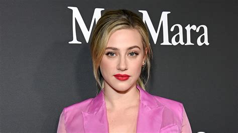 is lili reinhart dead|Lili Reinhart Reveals She Was Diagnosed With Alopecia